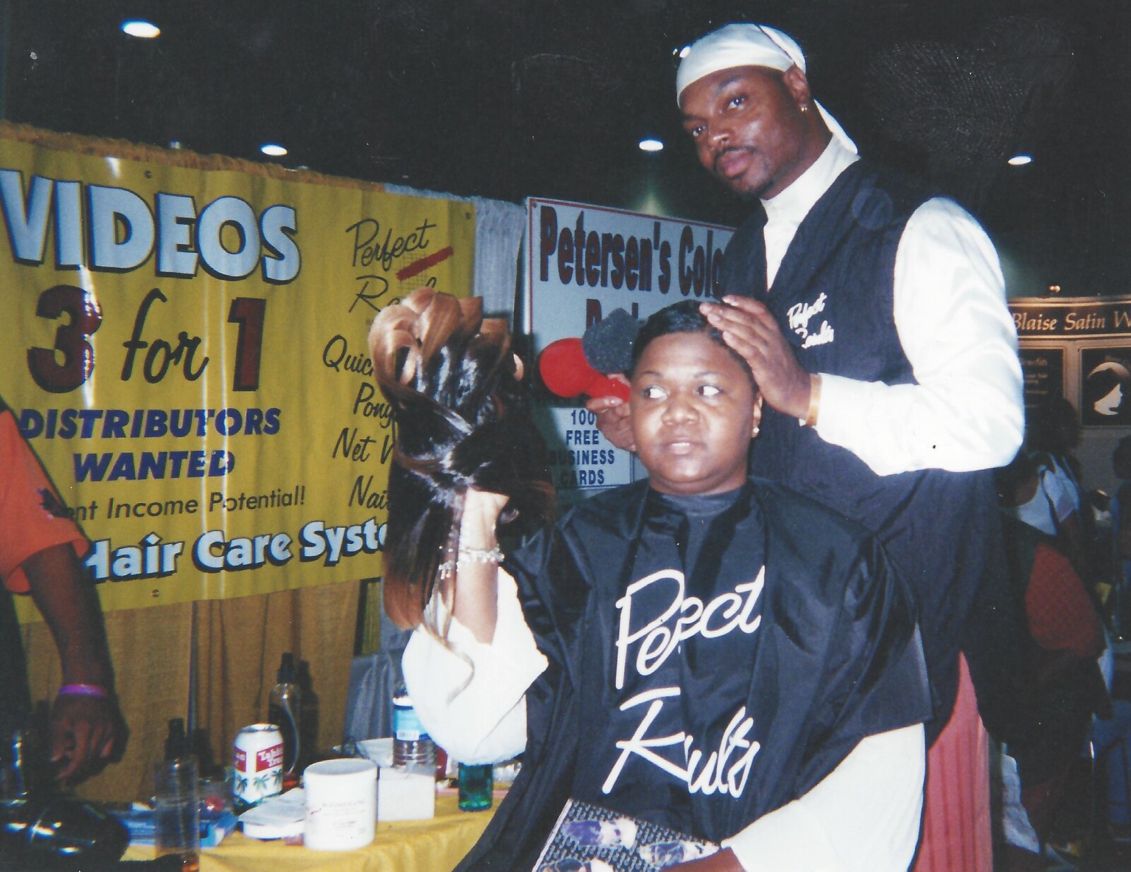 Landis at trade show booth, Atlanta 2000